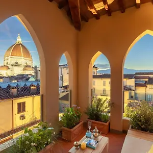 residenza-depoca-palazzo-valori.it-tuscanyhotel.com/